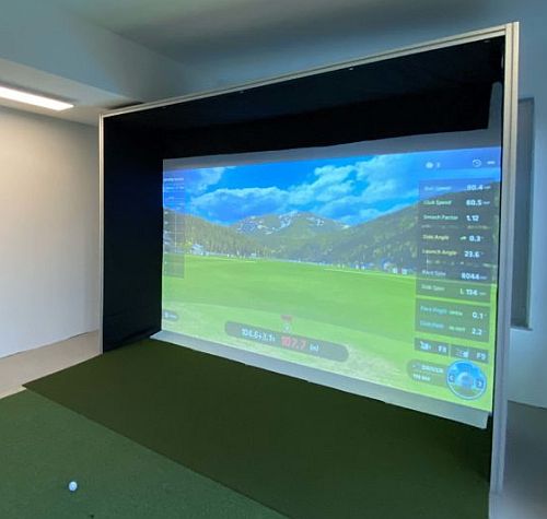Projekční a záchytný systém na golfový simulátor GSK Elite